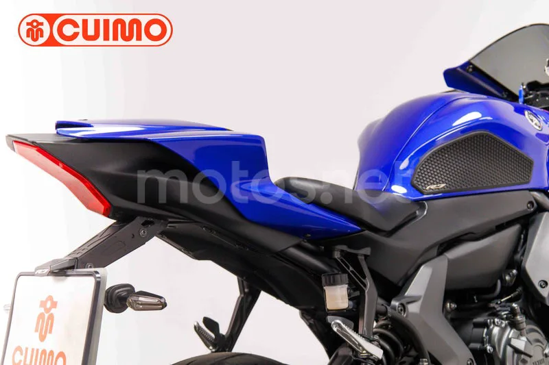 Yamaha YZF-R7 - Vista 17