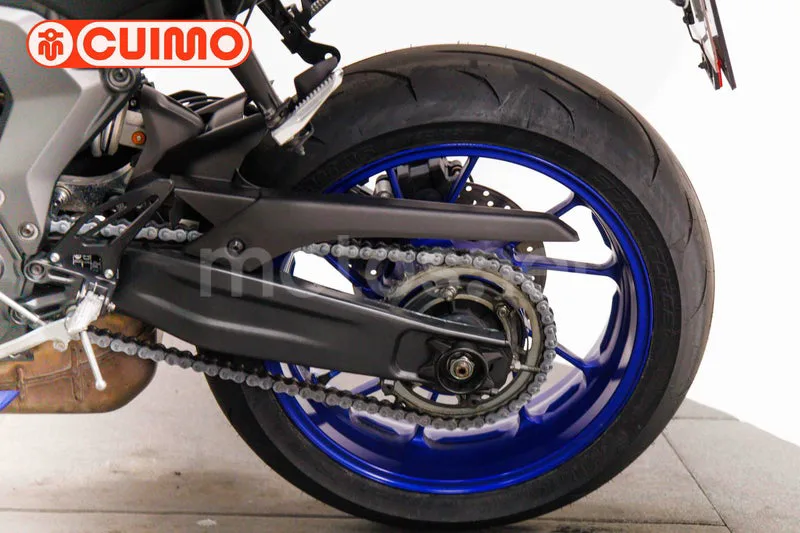 Yamaha YZF-R7 - Vista 19