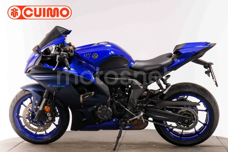 Yamaha YZF-R7 - Vista 9