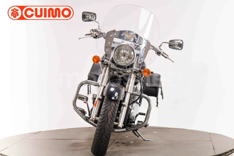 Kawasaki VN900 Classic - Vista 10