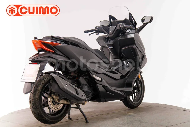 Honda Forza 125 - Vista 4