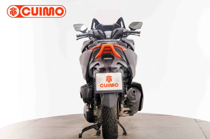 Honda Forza 125 - Vista 5
