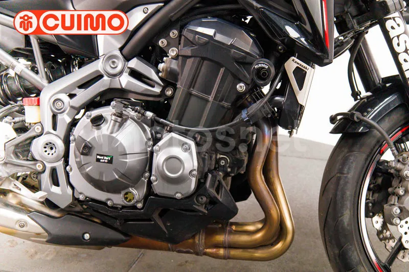 Kawasaki Z900 - Vista 21