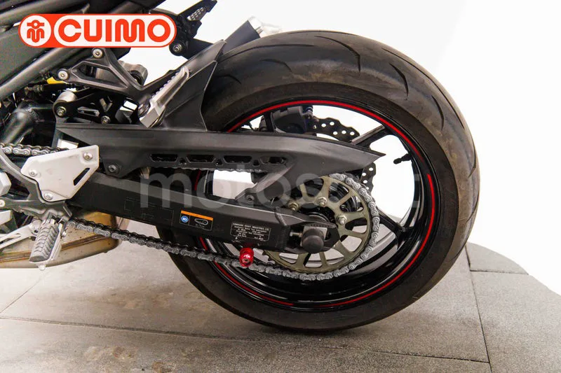 Kawasaki Z900 - Vista 28