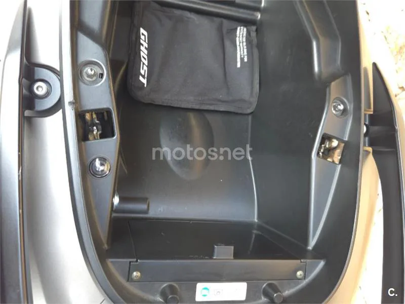 Kawasaki J300 - Vista 12