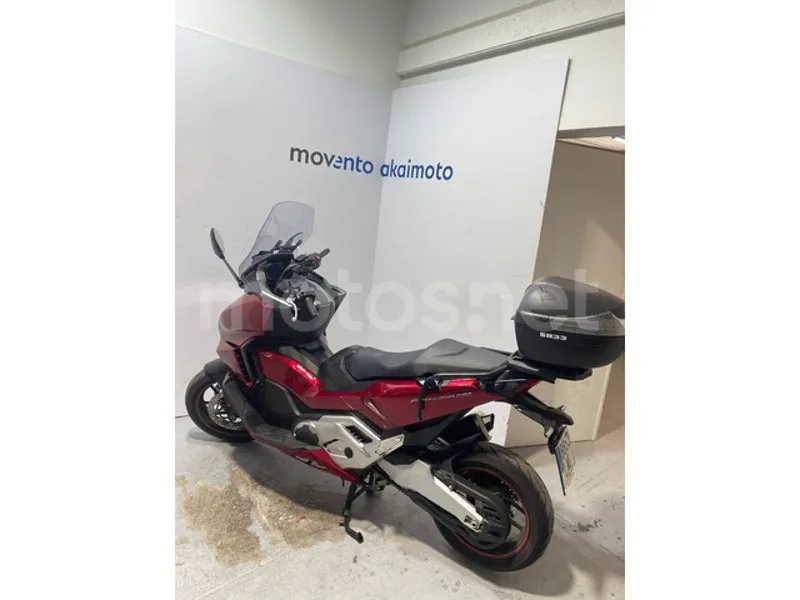 Honda Forza 750 - Vista 3