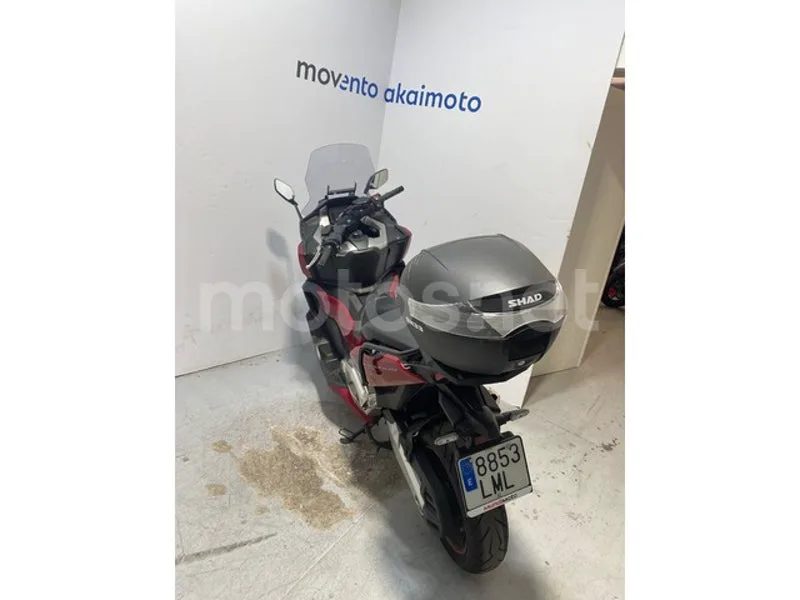 Honda Forza 750 - Vista 4
