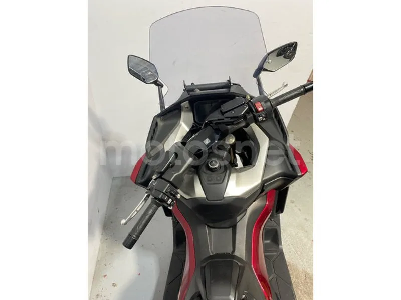 Honda Forza 750 - Vista 6