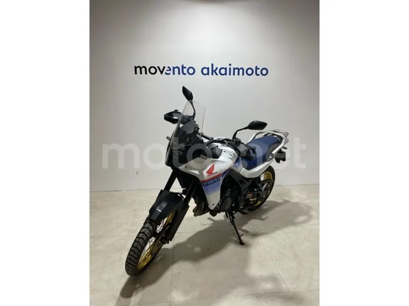 Honda XL750 Transalp - Vista 9