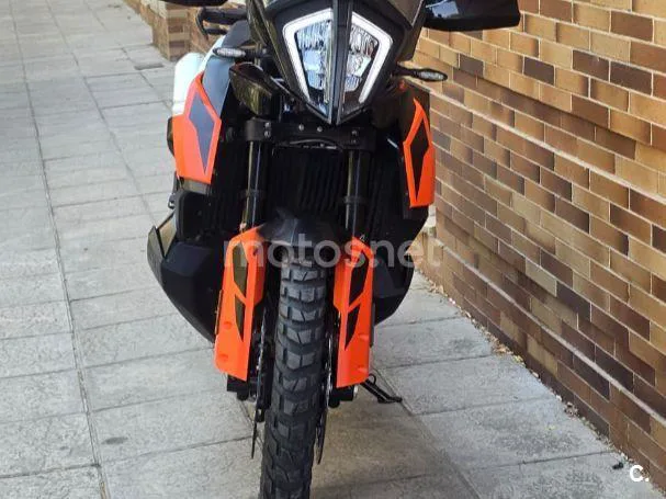 KTM 790 Adventure - Vista 16