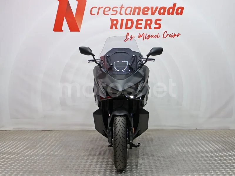 Honda Forza 750 - Vista 5
