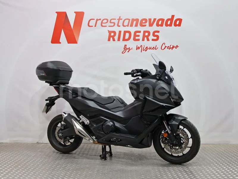 Honda Forza 750 - Vista 6