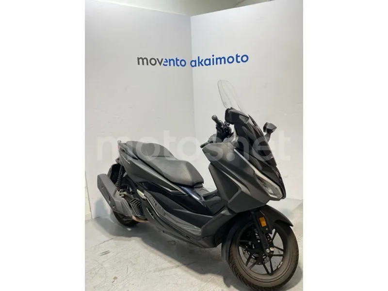 Honda Forza 125 - Vista 9