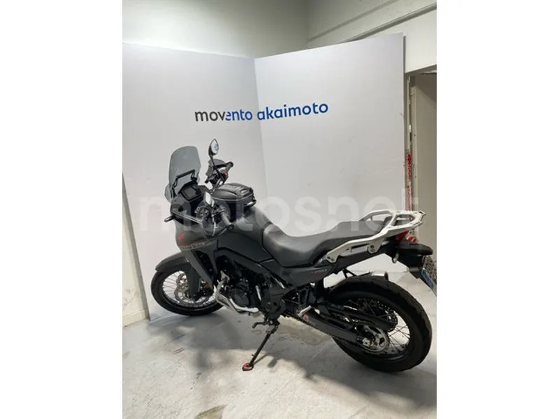 Honda XL750 Transalp - Vista 7