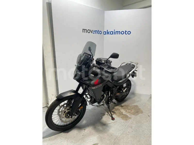 Honda XL750 Transalp - Vista 10