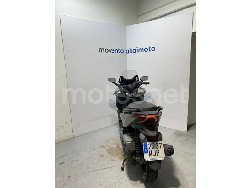 Honda Forza 125 - Vista 4