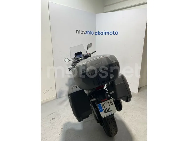 Honda NT1100 - Vista 4