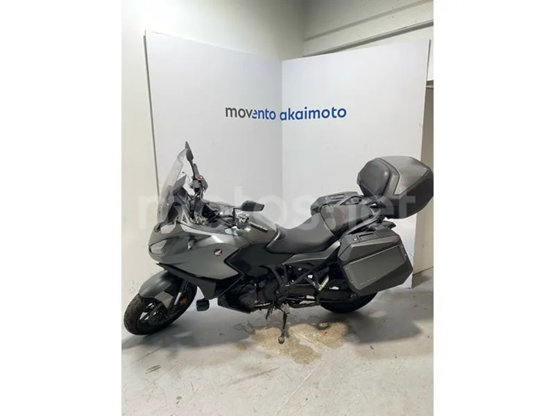 Honda NT1100 - Vista 8