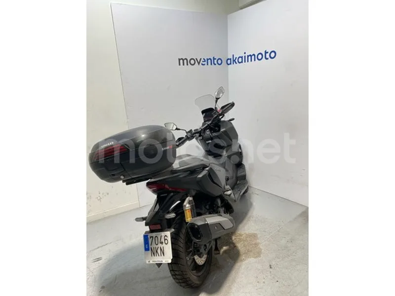 Honda ADV350 - Vista 7