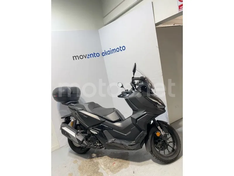 Honda ADV350 - Vista 9