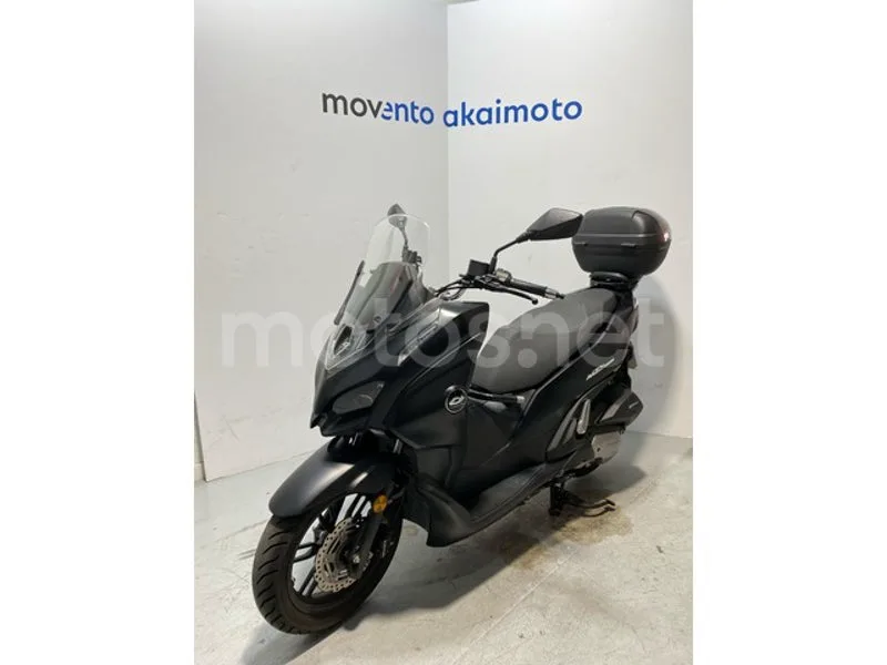 QJ Motor MTX 125 2390 € 2024 Barcelona - 1