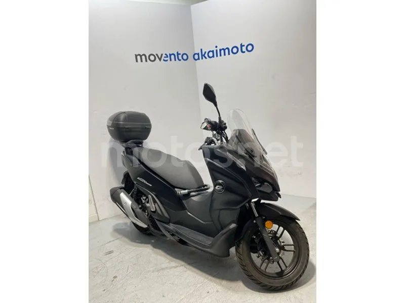 QJ Motor MTX 125 - Vista 9