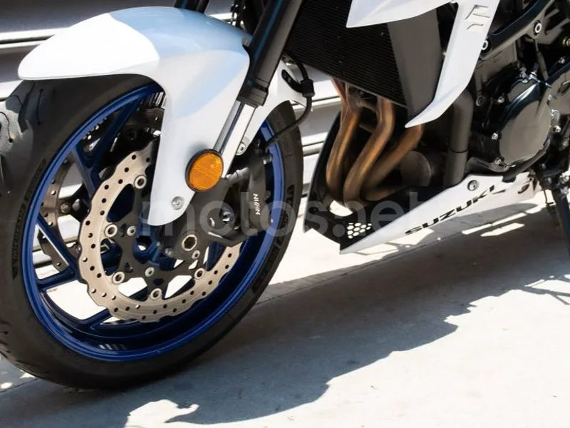 Suzuki GSX-S750 - Vista 19