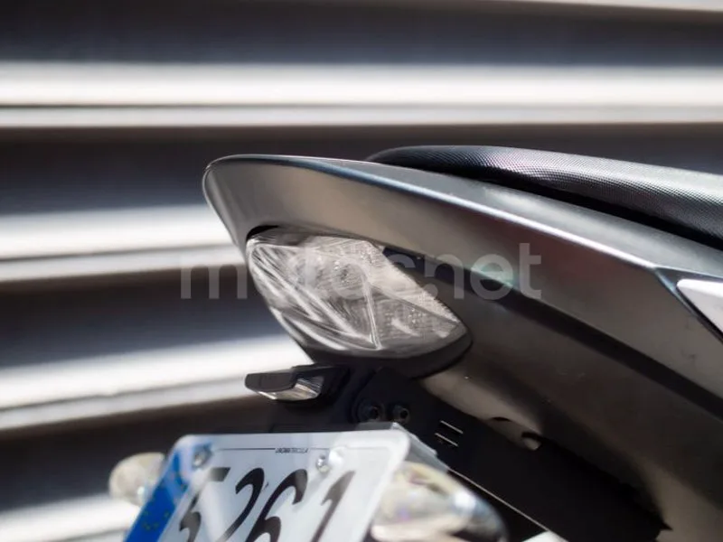 Suzuki GSX-S750 - Vista 8