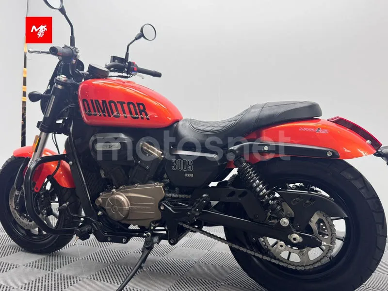 QJ Motor SRV 300 - Vista 8