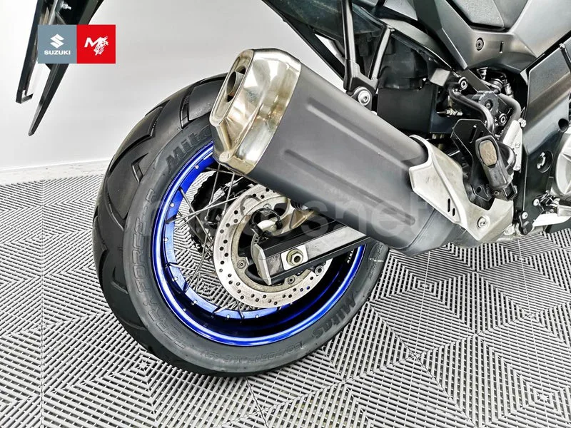 Suzuki V-Strom 650XT - Vista 13