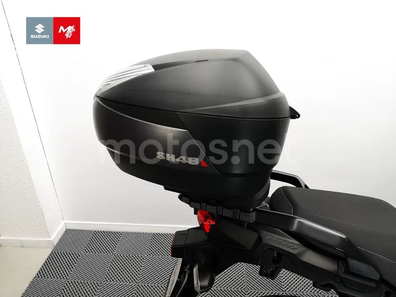 Suzuki V-Strom 650XT - Vista 15