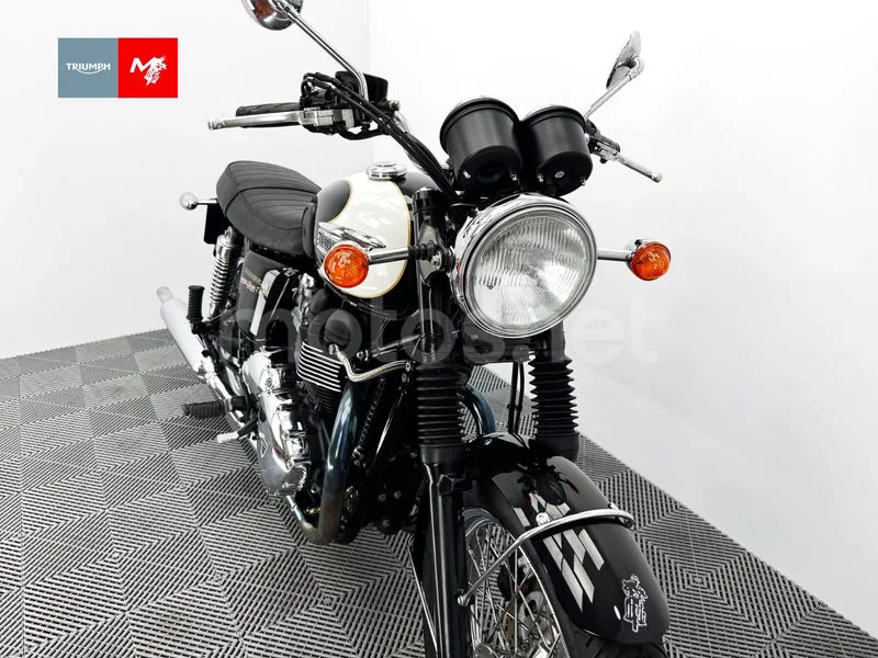 Triumph Bonneville T100 - Vista 3