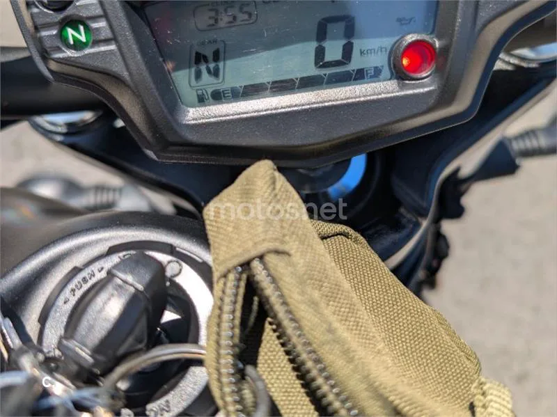 Kawasaki Vulcan S - Vista 12