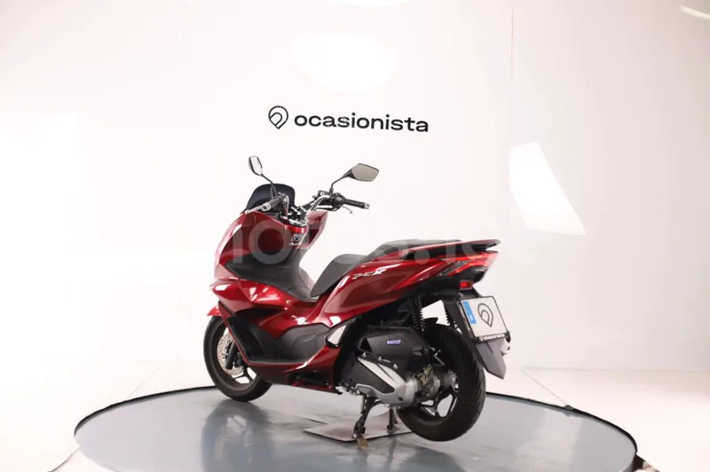 Honda PCX125 - Vista 4