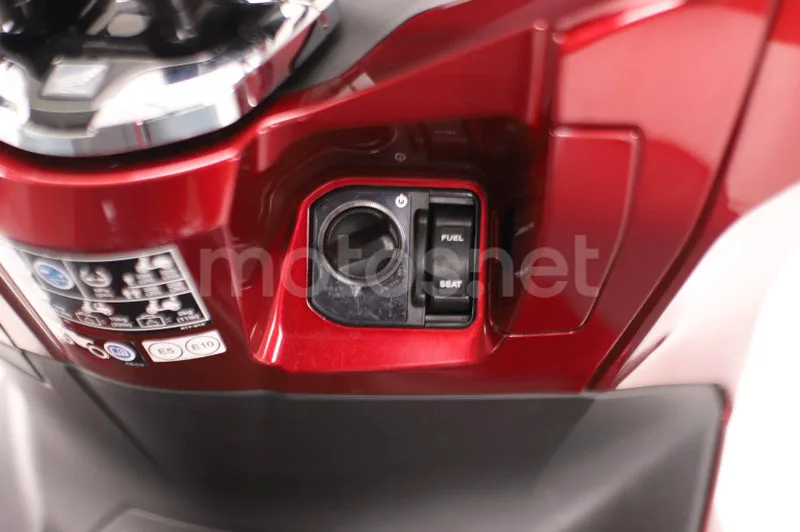 Honda PCX125 - Vista 8