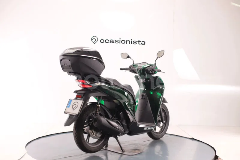 Honda SH125i - Vista 3