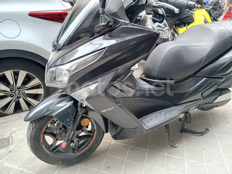 Kymco Grand Dink 300 1800 € 2017 Madrid - 2