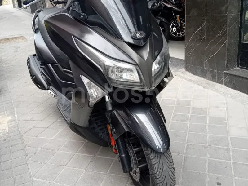 Kymco Grand Dink 300 - Vista 14