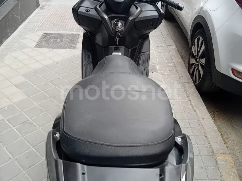 Kymco Grand Dink 300 - Vista 6