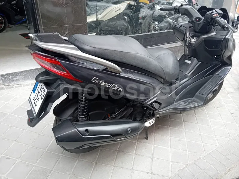 Kymco Grand Dink 300 - Vista 10
