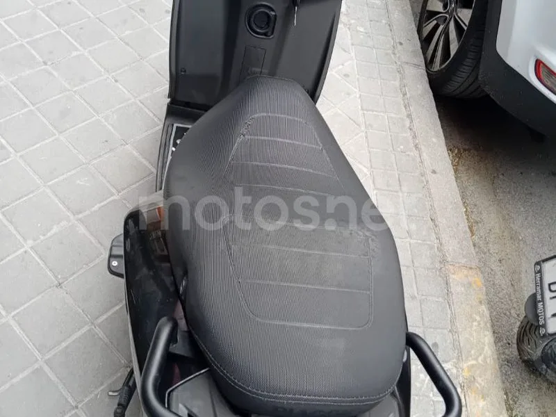 Piaggio Zip 50 2T - Vista 4