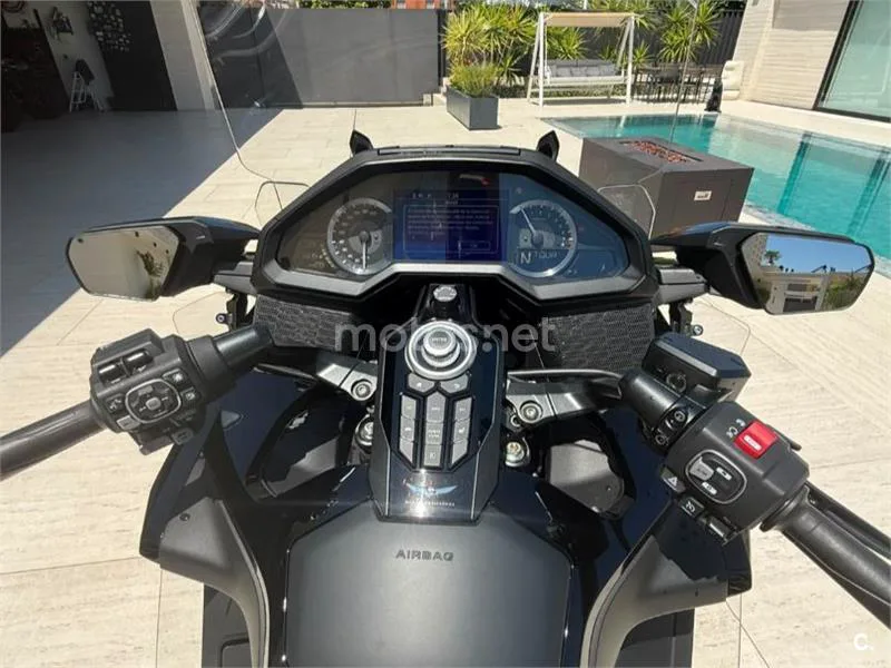 Honda Gold Wing - Vista 12