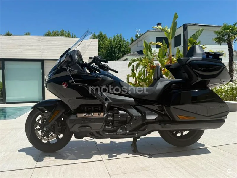 Honda Gold Wing - Vista 14