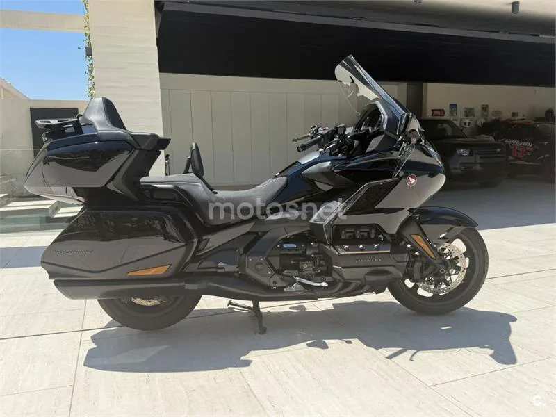 Honda Gold Wing - Vista 20