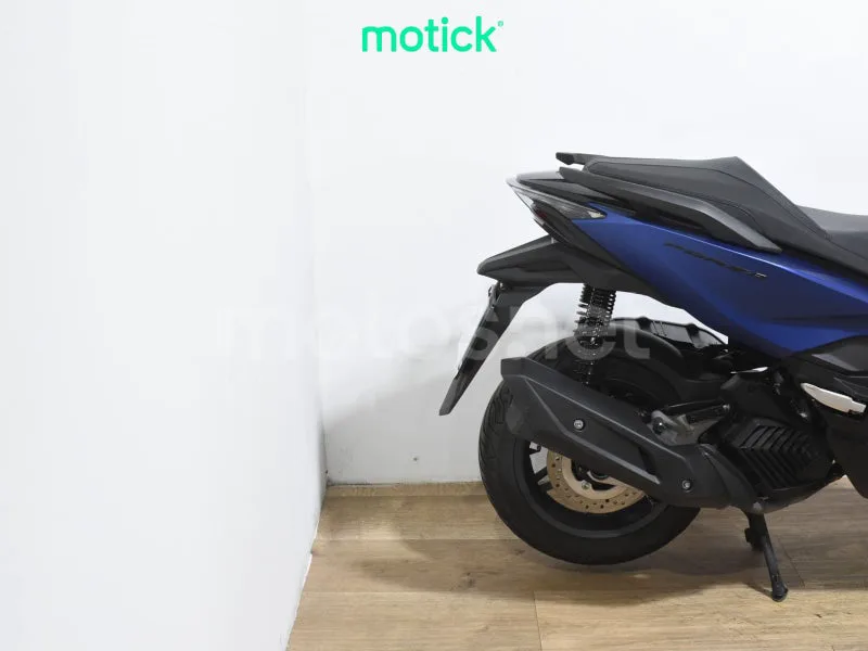 Honda Forza 125 - Vista 3