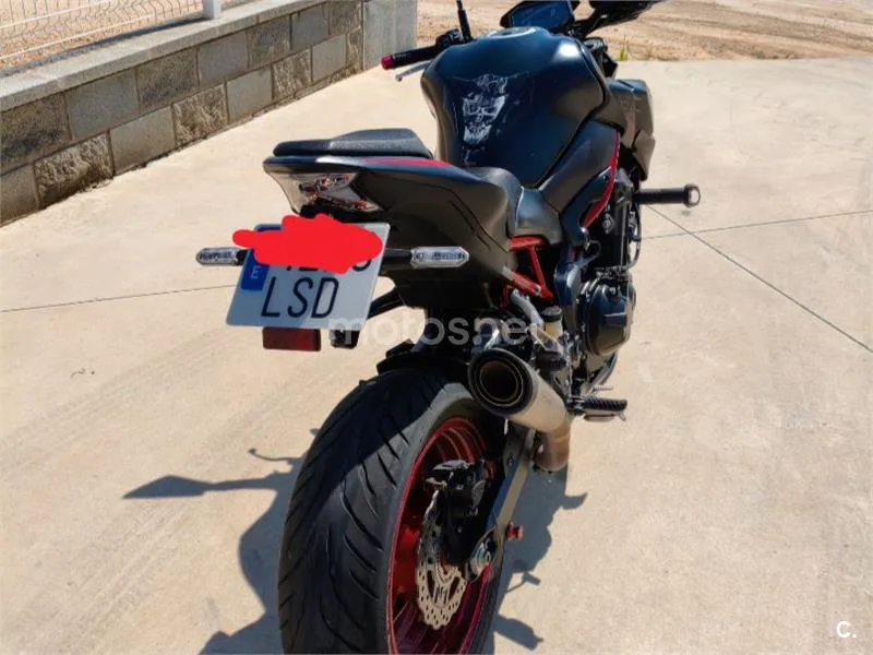 Kawasaki Z900 - Vista 3