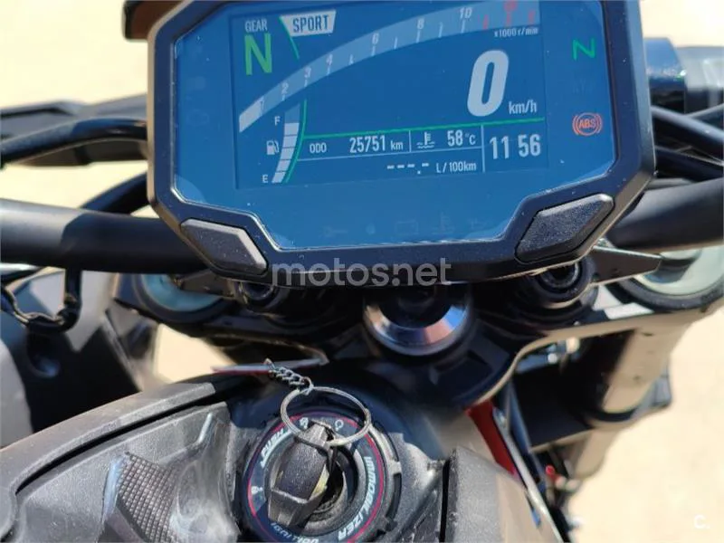 Kawasaki Z900 - Vista 6