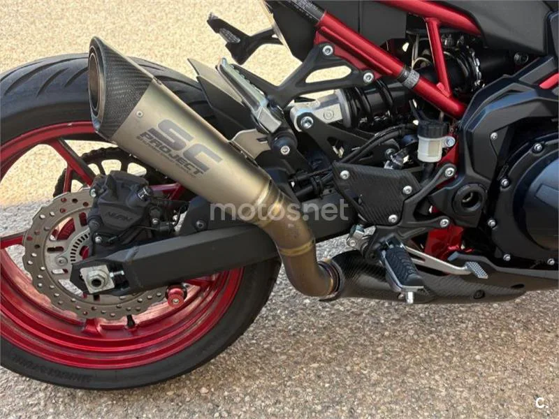 Kawasaki Z900 - Vista 7
