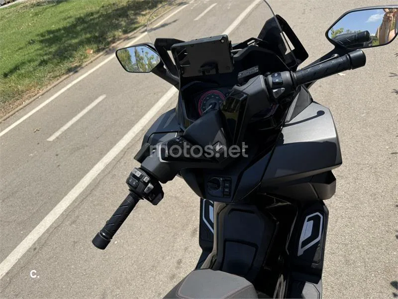 Honda Forza 125 - Vista 11