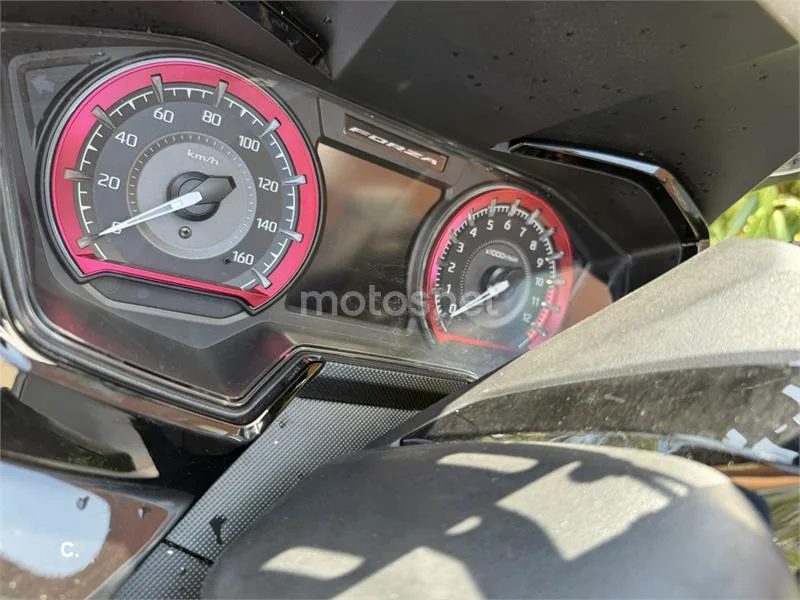 Honda Forza 125 - Vista 12